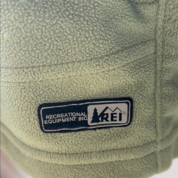 REI Vintage Light Green Light Weight Fleece Pocketed Hiking Turtle Neck Vest - Picture 10 of 13